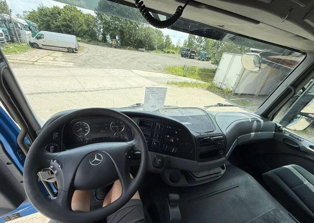 Mercedes-Benz Actros 4141AK 8x8 | Wywrotka Meiller | TELLIGENT z sprzęgłem system stabilizacji jazdy | Euro 5 - Camião basculante: foto 5 Mercedes-Benz Actros 4141AK 8x8 | Wywrotka Meiller | TELLIGENT z sprzęgłem system stabilizacji jazdy | Euro 5 - Camião basculante: foto 5