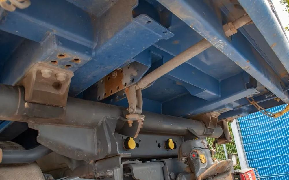 Mercedes-Benz Arocs 2652 6x4 – Wywrotka trójstronna Meiller z Bordmatik (Euro 6) - Camião basculante: foto 4 Mercedes-Benz Arocs 2652 6x4 – Wywrotka trójstronna Meiller z Bordmatik (Euro 6) - Camião basculante: foto 4