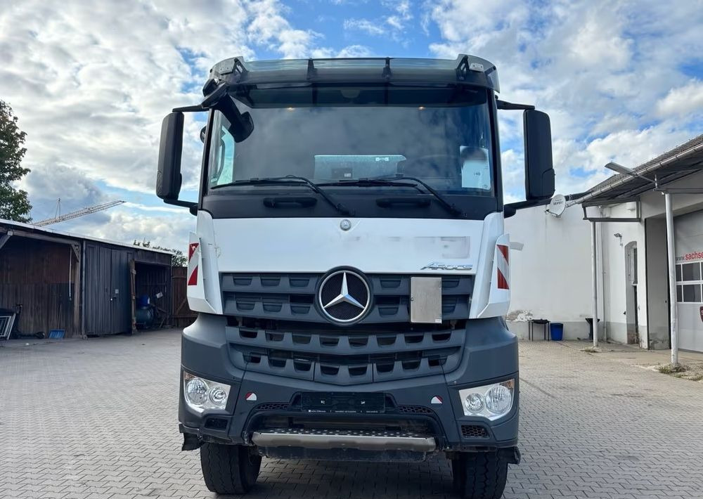 Mercedes-Benz Arocs 4145 AK 8x6 | Wywrotka trójstronna Schmitz Mulde | Klima | Kamera | - Camião basculante: foto 5 Mercedes-Benz Arocs 4145 AK 8x6 | Wywrotka trójstronna Schmitz Mulde | Klima | Kamera | - Camião basculante: foto 5