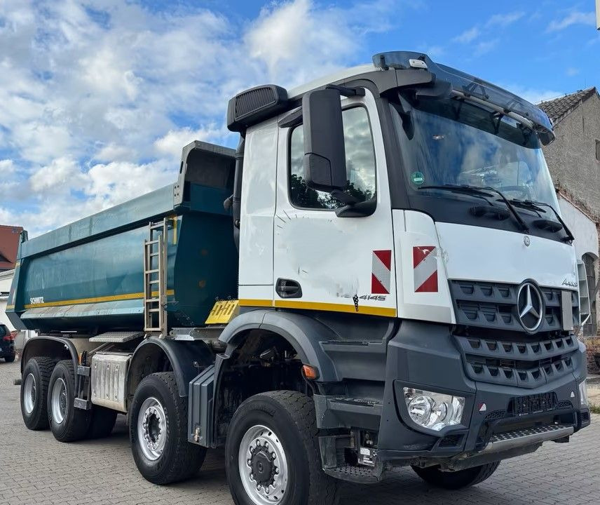 Mercedes-Benz Arocs 4145 AK 8x6 | Wywrotka trójstronna Schmitz Mulde | Klima | Kamera | - Camião basculante: foto 1 Mercedes-Benz Arocs 4145 AK 8x6 | Wywrotka trójstronna Schmitz Mulde | Klima | Kamera | - Camião basculante: foto 1