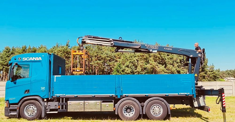 Scania R 500 6x2 z żurawiem Fassi F 215 AS – 2019 – Euro 6 –Retarder -Oś skrętna - Gotowa do pracy! - Camião grua, Camião de caixa aberta/ Plataforma: foto 4 Scania R 500 6x2 z żurawiem Fassi F 215 AS – 2019 – Euro 6 –Retarder -Oś skrętna - Gotowa do pracy! - Camião grua, Camião de caixa aberta/ Plataforma: foto 4