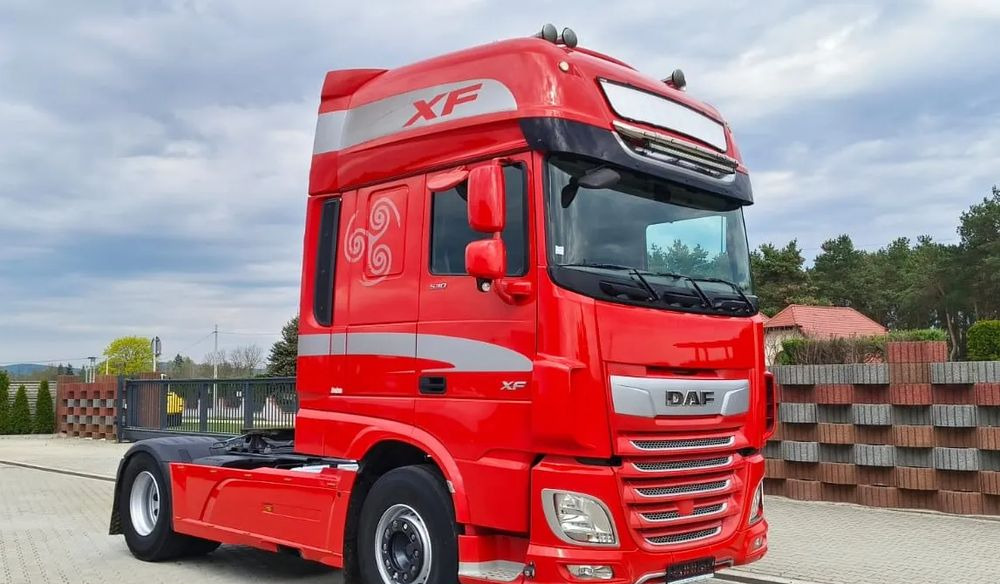 DAF XF 530 Super Space Cab | RETARDER | KLIMATYZACJA | EURO 6 | 2018 | 530 000 km - Tractor: foto 5 DAF XF 530 Super Space Cab | RETARDER | KLIMATYZACJA | EURO 6 | 2018 | 530 000 km - Tractor: foto 5