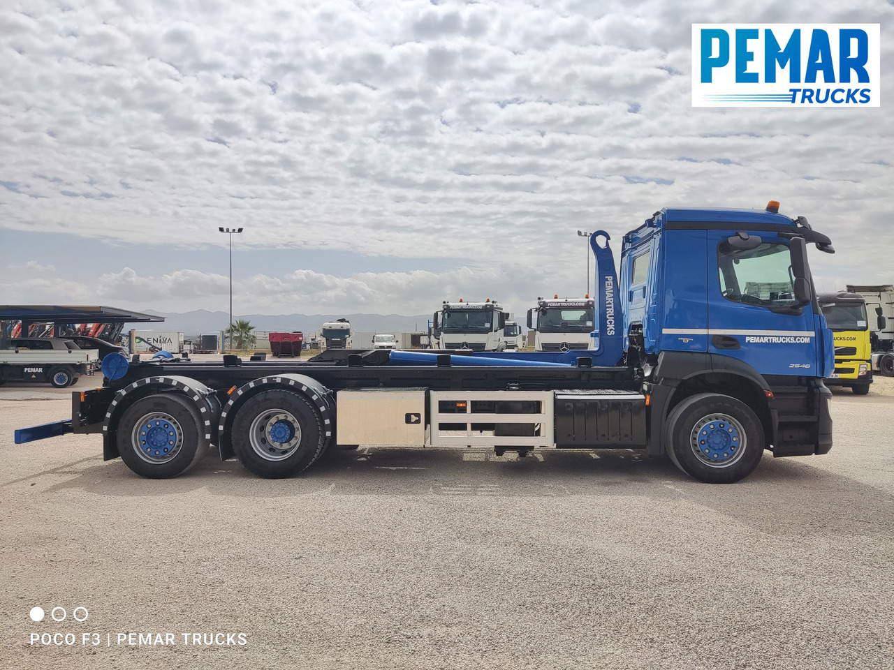MERCEDES-BENZ ANTOS 2546 6X2 MULTILIFT - Camião transportador de contêineres/ Caixa móvel: foto 5 MERCEDES-BENZ ANTOS 2546 6X2 MULTILIFT - Camião transportador de contêineres/ Caixa móvel: foto 5