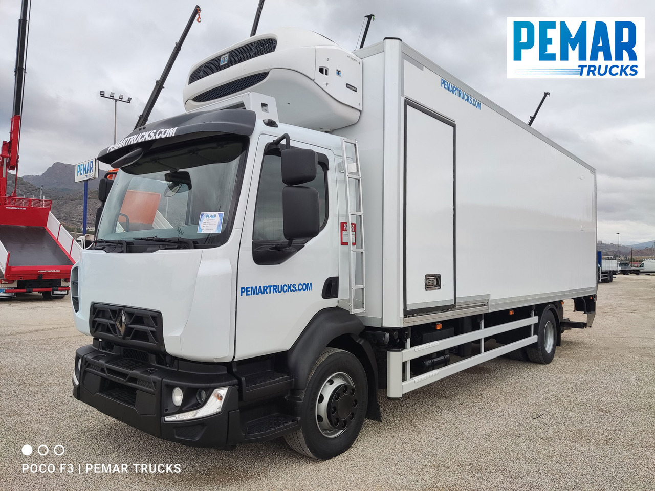 RENAULT MIDLUM D16 240 EURO 6 - Camião frigorífico: foto 1 RENAULT MIDLUM D16 240 EURO 6 - Camião frigorífico: foto 1