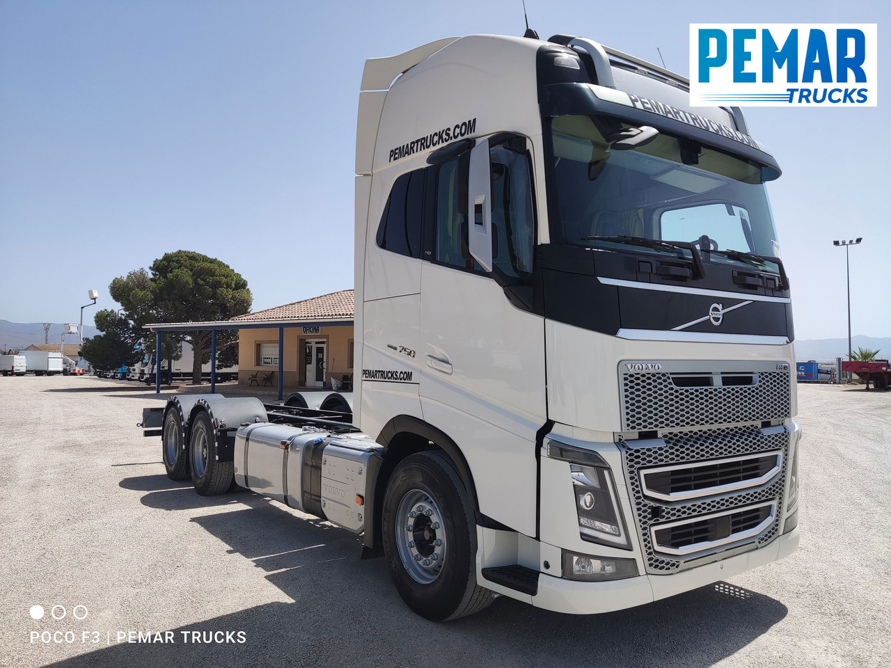 VOLVO FH 750 6X2 CHASIS EURO 6 - Camião chassi: foto 3 VOLVO FH 750 6X2 CHASIS EURO 6 - Camião chassi: foto 3