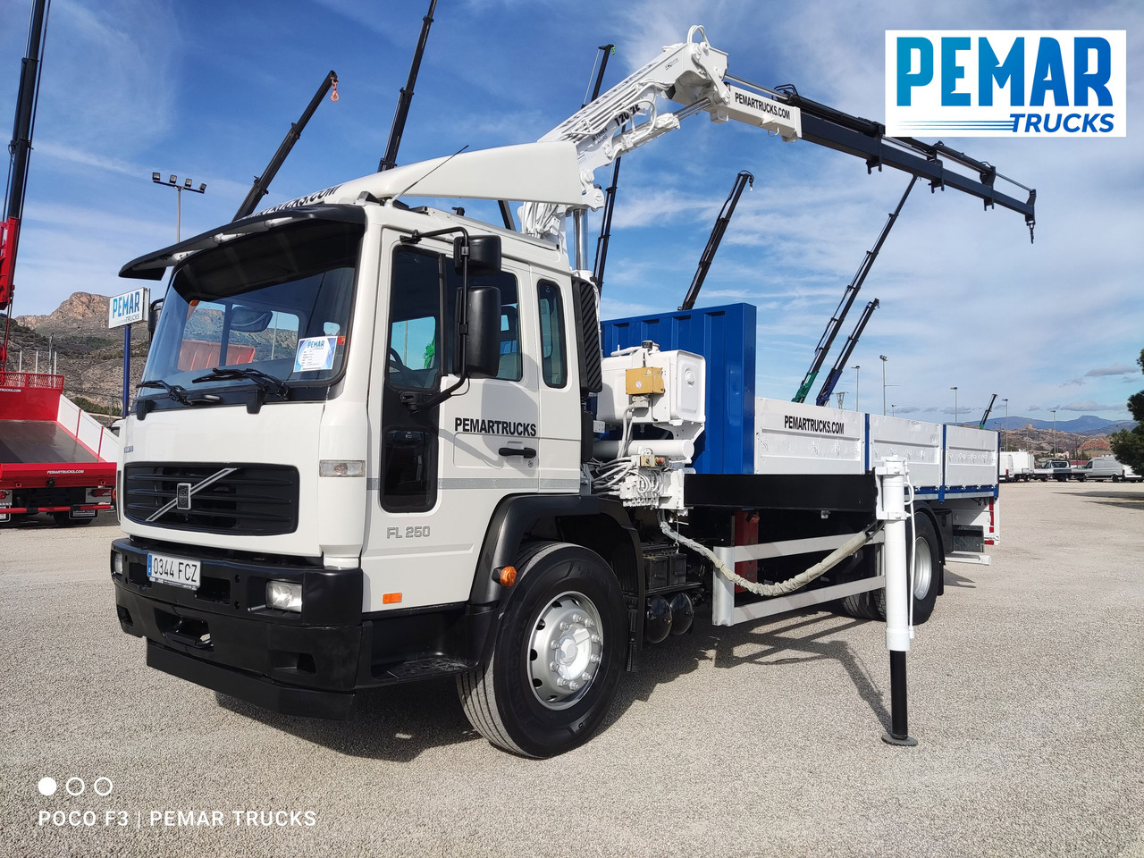 VOLVO FL 250 GRUA CAJA FIJA - Camião de caixa aberta/ Plataforma, Camião grua: foto 1 VOLVO FL 250 GRUA CAJA FIJA - Camião de caixa aberta/ Plataforma, Camião grua: foto 1