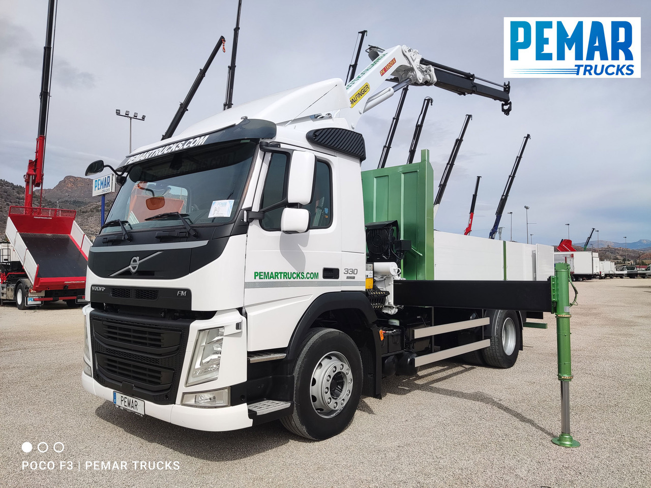 VOLVO FM 330 4X2 GRUA CAJA FIJA - Camião de caixa aberta/ Plataforma, Camião grua: foto 1 VOLVO FM 330 4X2 GRUA CAJA FIJA - Camião de caixa aberta/ Plataforma, Camião grua: foto 1