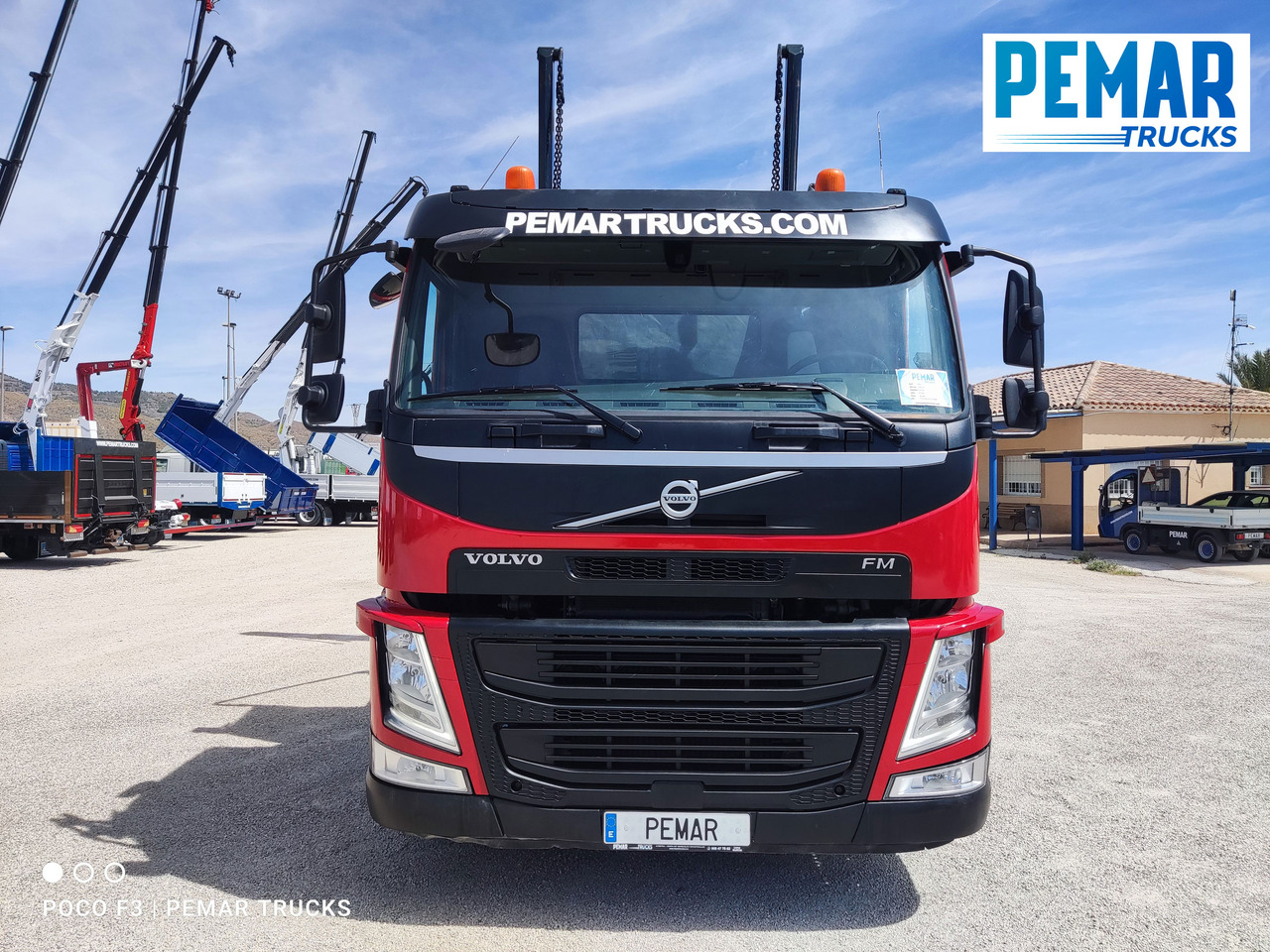 VOLVO FM 330 PORTACONTENEDOR CADENAS 18T - Camião multibenne: foto 2 VOLVO FM 330 PORTACONTENEDOR CADENAS 18T - Camião multibenne: foto 2