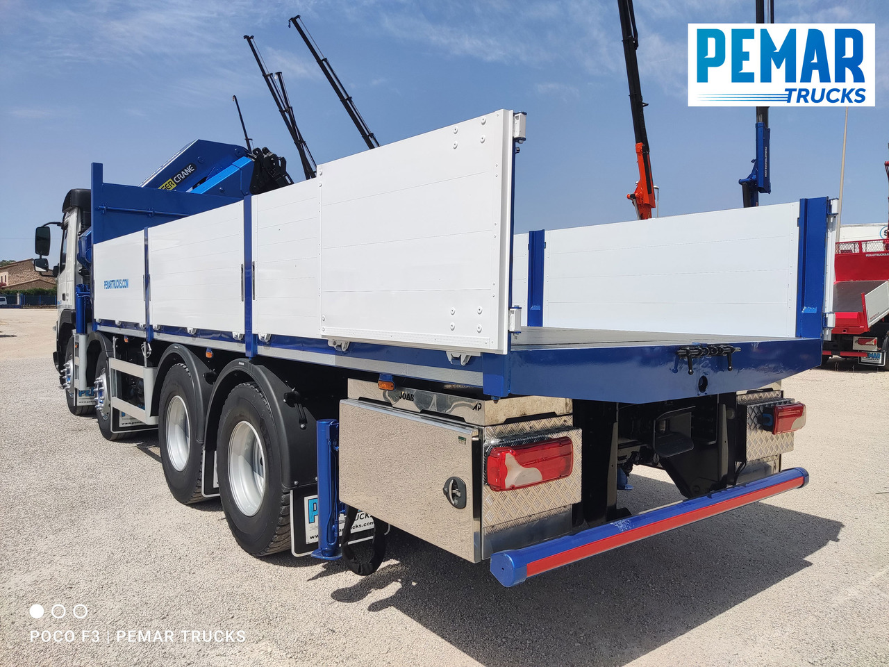 Camião de caixa aberta/ Plataforma VOLVO FMX 460 8X4 GRUA CAJA FIJA ABIERTA: foto 11
