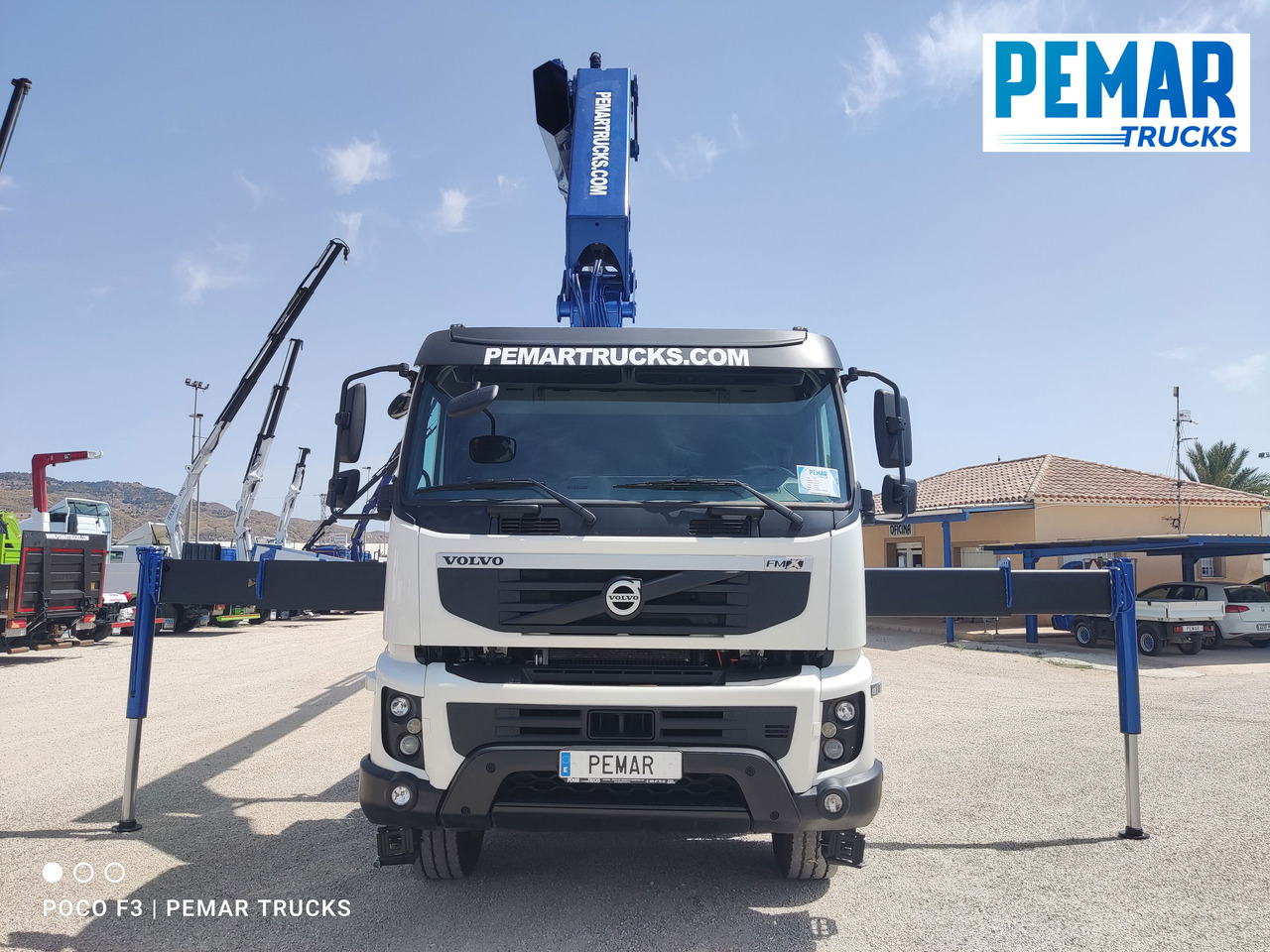 Camião de caixa aberta/ Plataforma VOLVO FMX 460 8X4 GRUA CAJA FIJA ABIERTA: foto 20