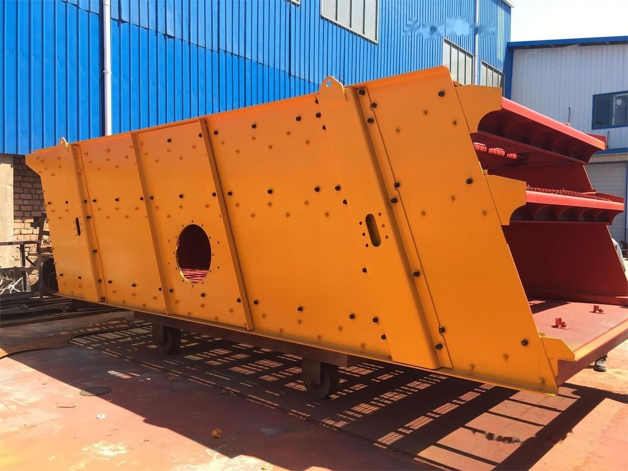 Kinglink 3YA2360 Triple decks Vibrating Screen | Silex - Peneira vibratória: foto 5 Kinglink 3YA2360 Triple decks Vibrating Screen | Silex - Peneira vibratória: foto 5