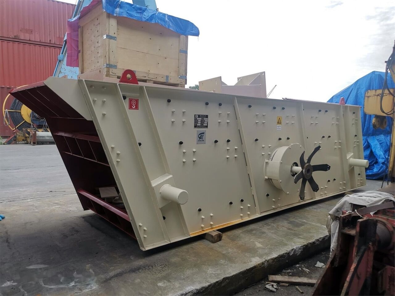 Kinglink 3YK1548 Vibrating Grizzly Screen | 100TPH - Peneira vibratória: foto 5 Kinglink 3YK1548 Vibrating Grizzly Screen | 100TPH - Peneira vibratória: foto 5
