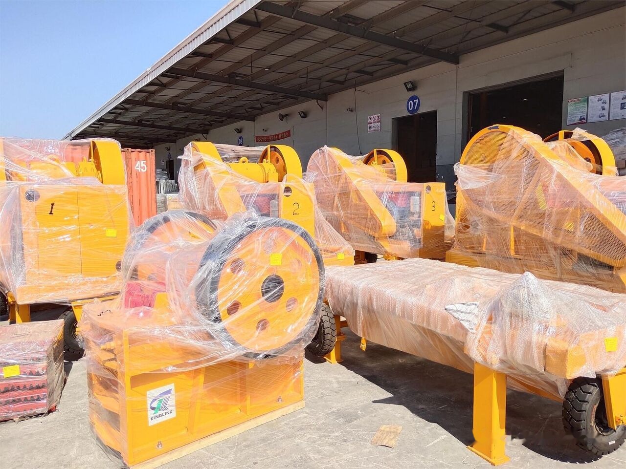 Kinglink Diesel engine Driven Portable Jaw Crusher - Britador de mandíbula: foto 3 Kinglink Diesel engine Driven Portable Jaw Crusher - Britador de mandíbula: foto 3