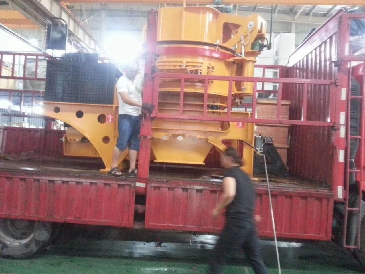 Kinglink KL7 VSI Crusher | Sand Making Machine 50TPH - Britador de impacto: foto 4 Kinglink KL7 VSI Crusher | Sand Making Machine 50TPH - Britador de impacto: foto 4