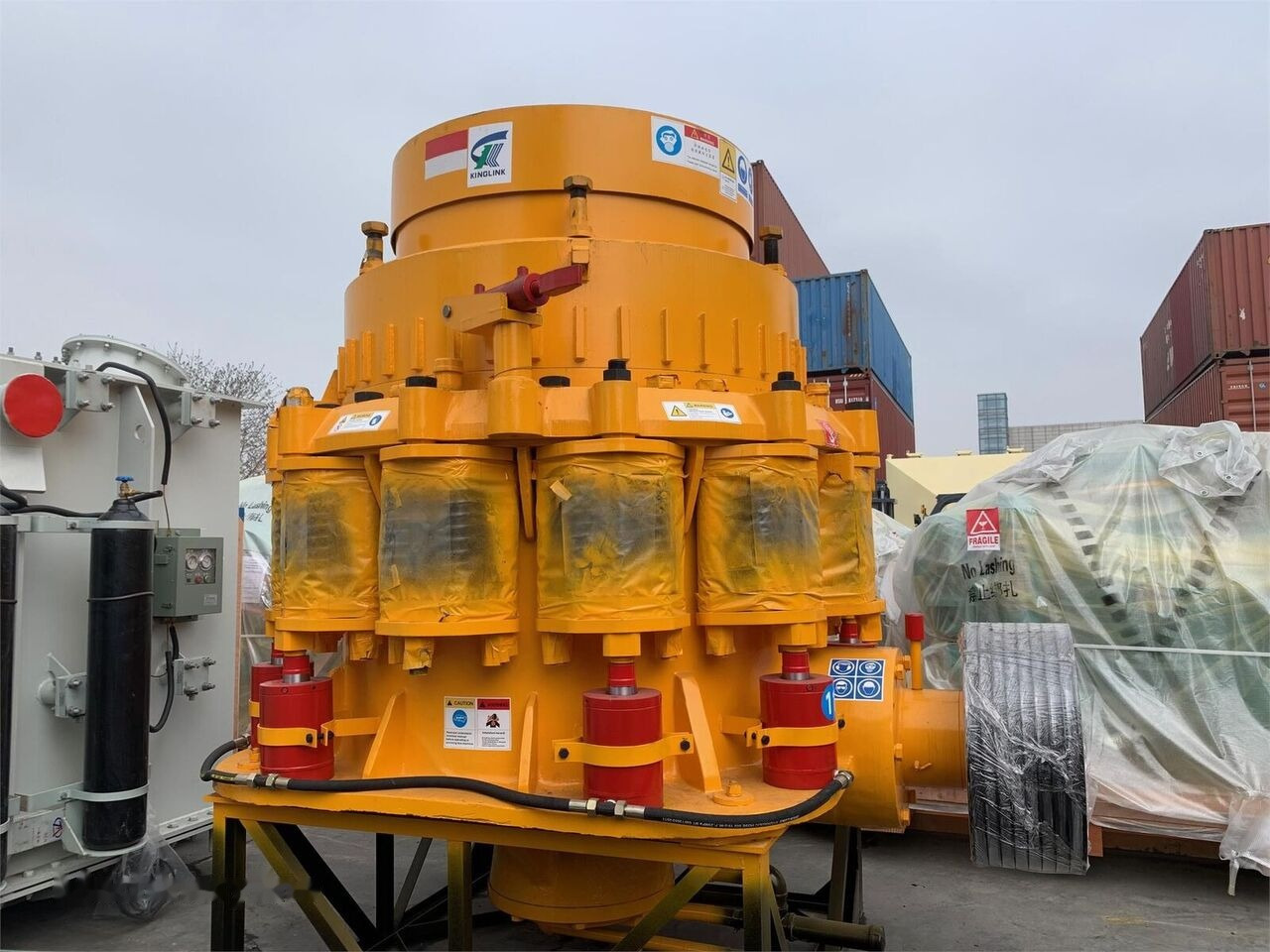 Kinglink KLC1300 Iron Ore Cone Crusher 150-250TPH - Britador de cone: foto 4 Kinglink KLC1300 Iron Ore Cone Crusher 150-250TPH - Britador de cone: foto 4