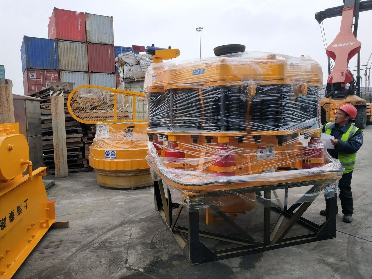 Kinglink KLM1300 MINYU Cone Crusher | Copper - Britador de cone: foto 4 Kinglink KLM1300 MINYU Cone Crusher | Copper - Britador de cone: foto 4