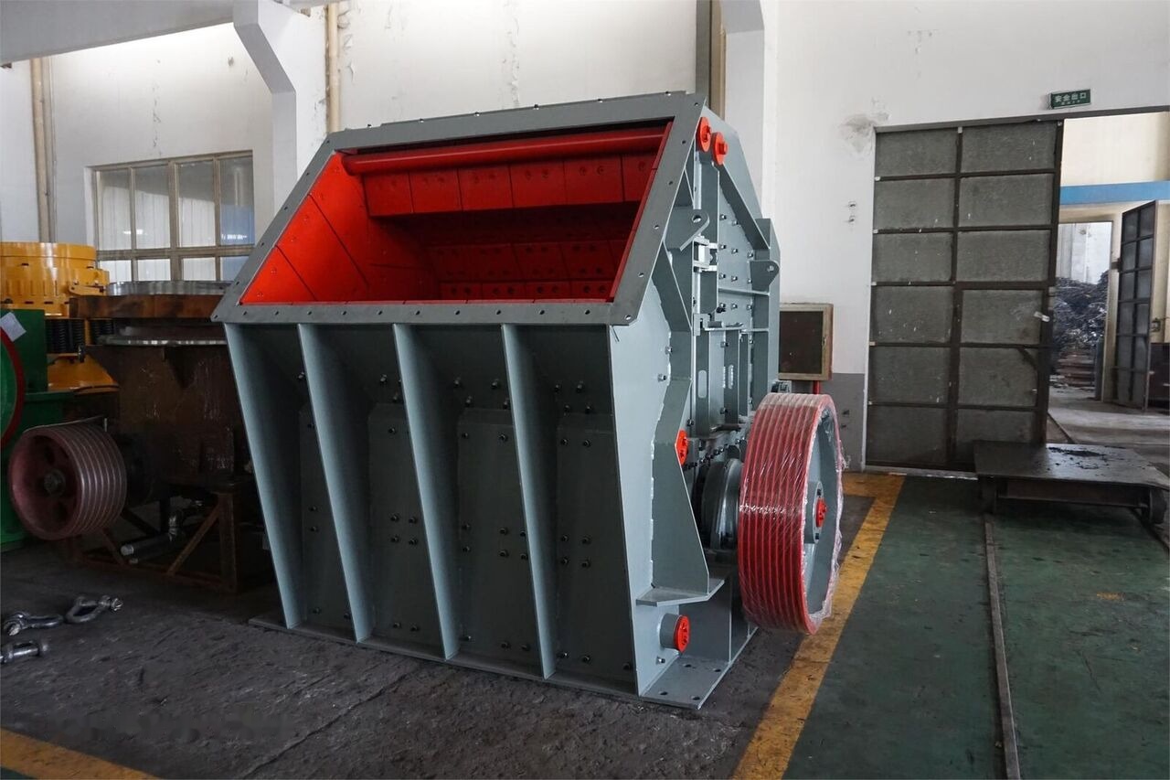 Kinglink KPF1416 Horizontal Impact Crusher for Cement Plant - Britador: foto 1 Kinglink KPF1416 Horizontal Impact Crusher for Cement Plant - Britador: foto 1