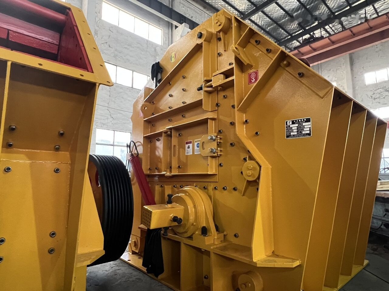 Kinglink KPF1416 Limestone Impact Crusher - Britador de impacto: foto 1 Kinglink KPF1416 Limestone Impact Crusher - Britador de impacto: foto 1