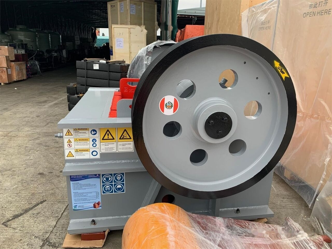 Kinglink PEX 10X47 Fine Stone Jaw Crusher for Concrete Batching Plant - Britador de mandíbula: foto 2 Kinglink PEX 10X47 Fine Stone Jaw Crusher for Concrete Batching Plant - Britador de mandíbula: foto 2
