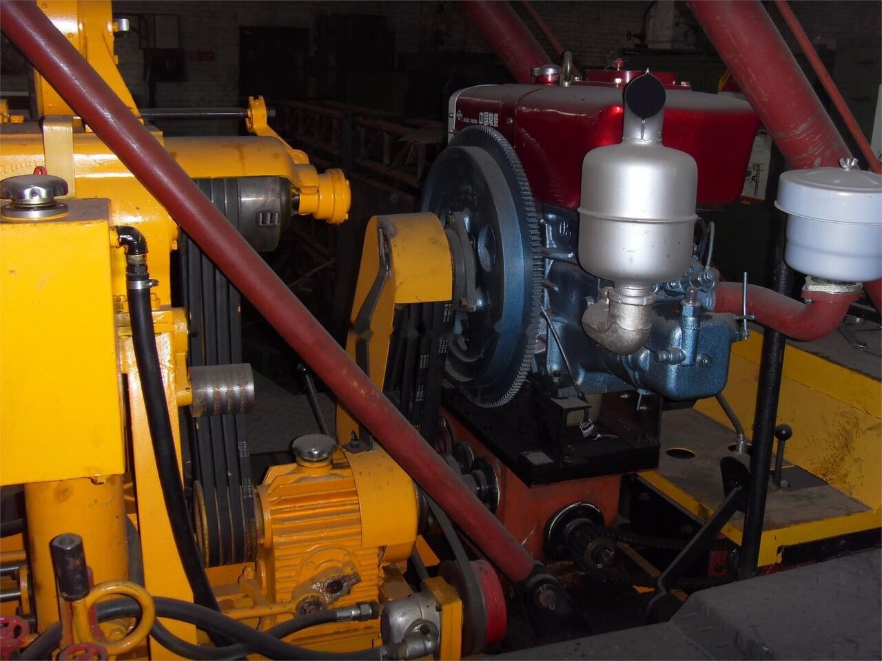 Kinglink XY-1B-1 Crawler Mounted Drilling Rig - Máquina de perfuração: foto 3 Kinglink XY-1B-1 Crawler Mounted Drilling Rig - Máquina de perfuração: foto 3