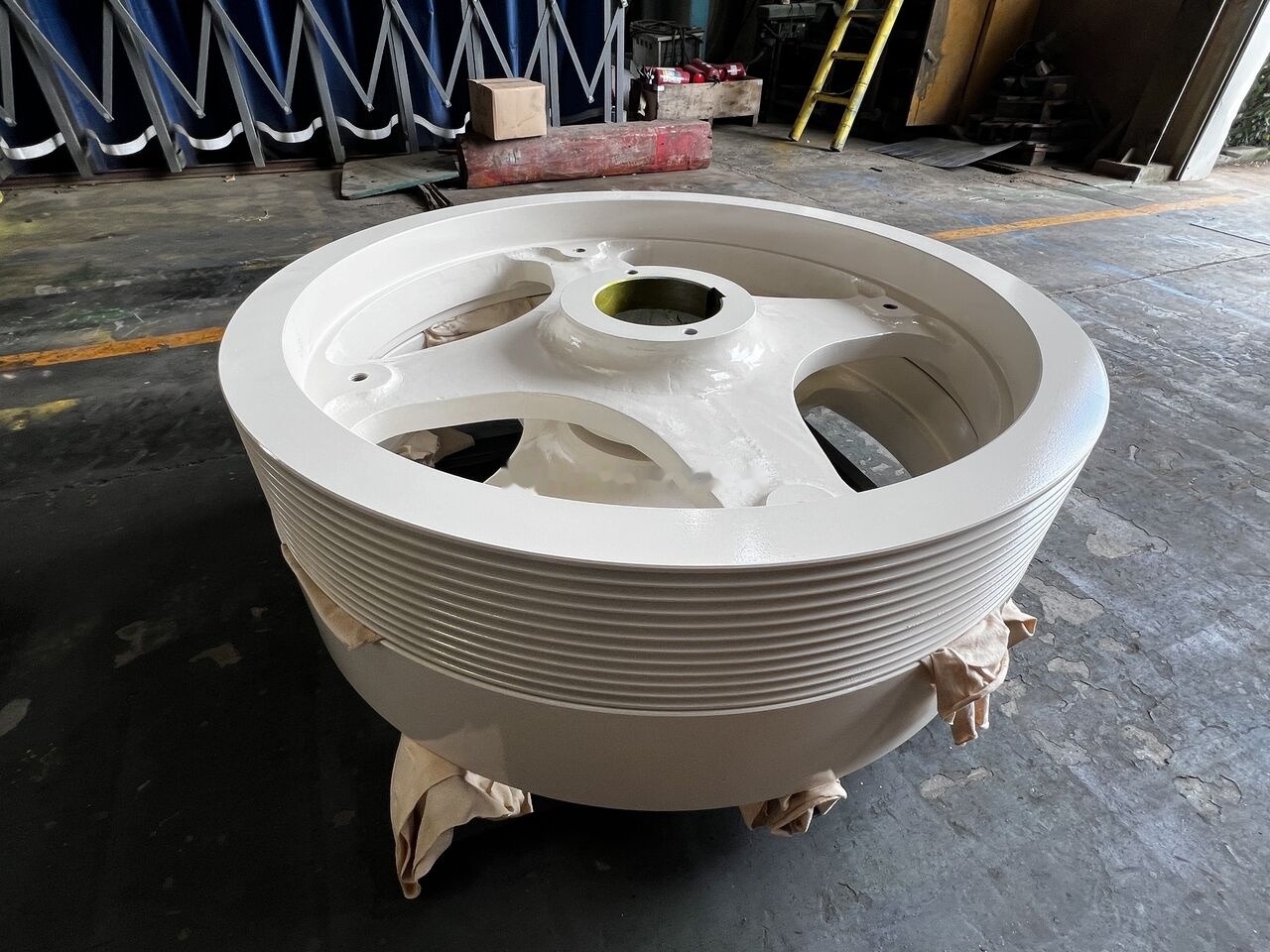Metso Nordberg C106 Flywheel - Britador de mandíbula: foto 1 Metso Nordberg C106 Flywheel - Britador de mandíbula: foto 1