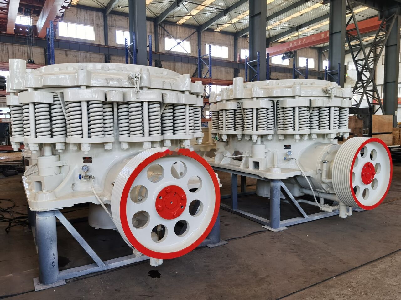 Nordberg Symons 4.25 Feet SHHD Short Head Cone Crusher - Britador de cone: foto 5 Nordberg Symons 4.25 Feet SHHD Short Head Cone Crusher - Britador de cone: foto 5