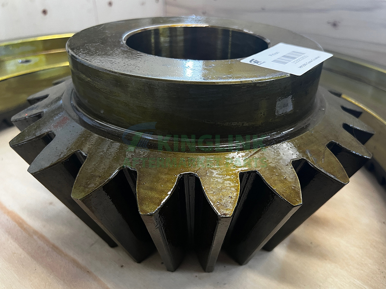 KINGLINK Copper Alloy Pinion 1036829652 1036829635 For HP200 Cone Crusher - Peça de reposição por Máquina de construção: foto 4 KINGLINK Copper Alloy Pinion 1036829652 1036829635 For HP200 Cone Crusher - Peça de reposição por Máquina de construção: foto 4