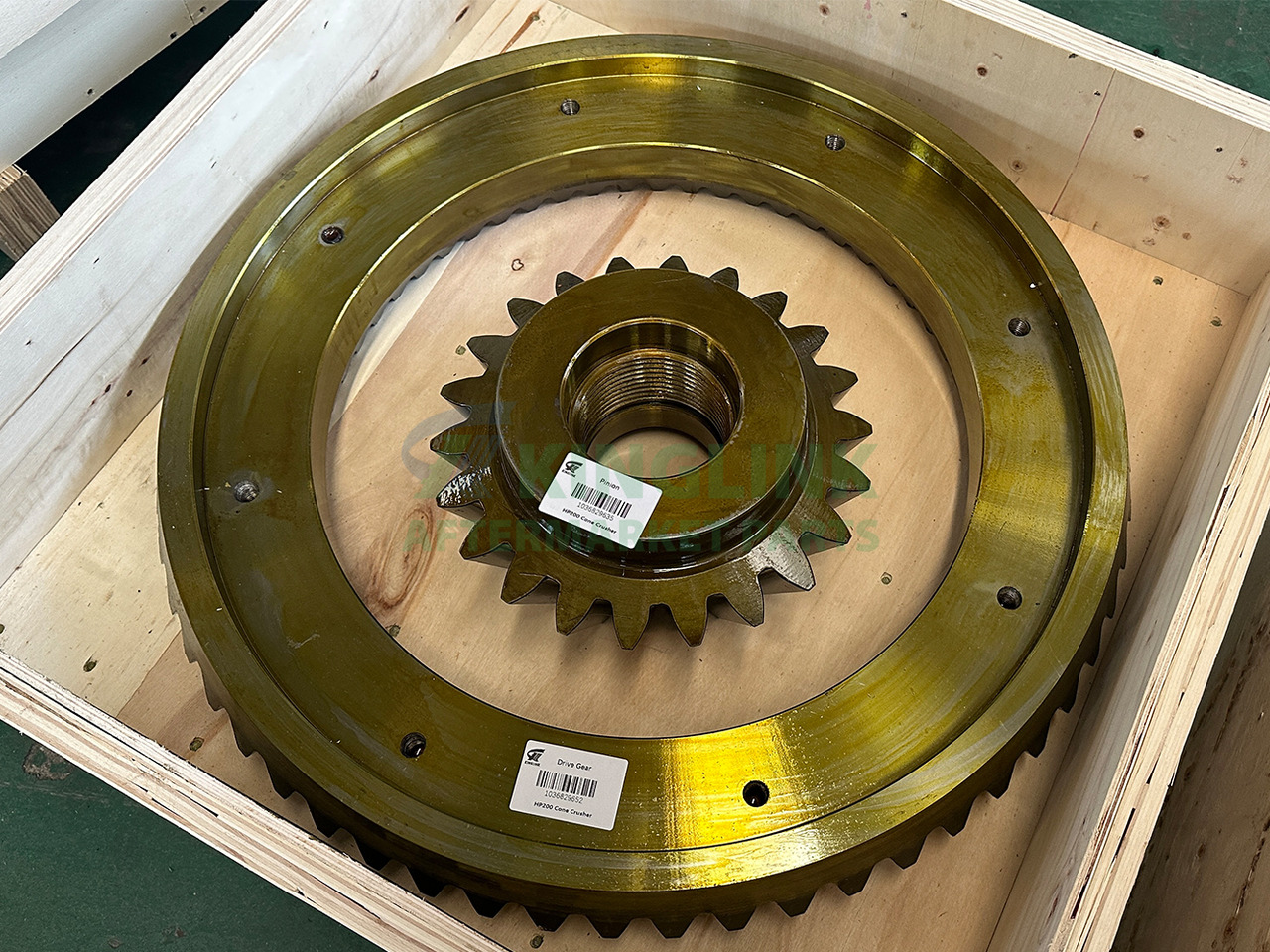 KINGLINK Copper Alloy Pinion 1036829652 1036829635 For HP200 Cone Crusher - Peça de reposição por Máquina de construção: foto 2 KINGLINK Copper Alloy Pinion 1036829652 1036829635 For HP200 Cone Crusher - Peça de reposição por Máquina de construção: foto 2