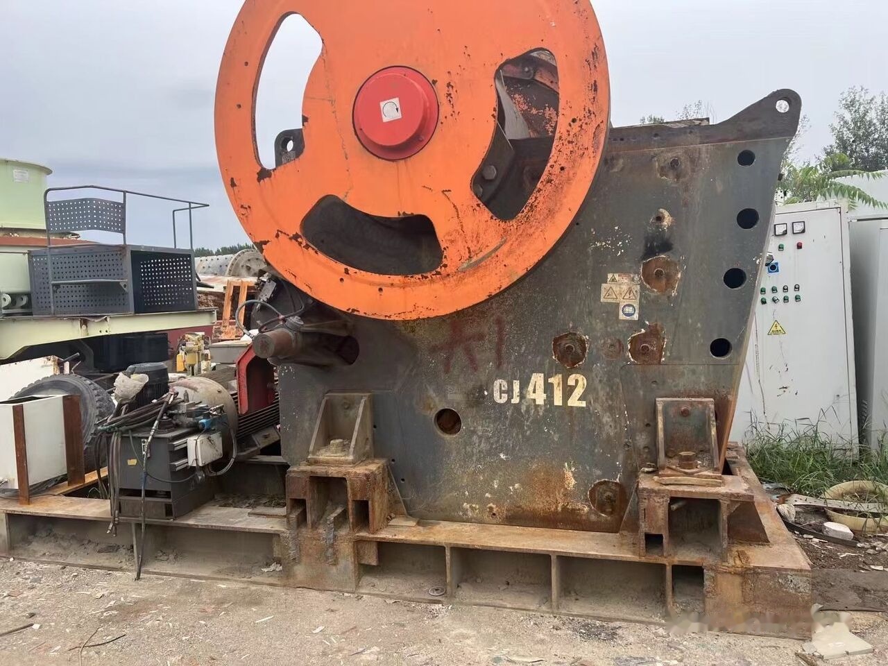 Sandvik CJ412 Rock Jaw Crusher - Britador de mandíbula: foto 1 Sandvik CJ412 Rock Jaw Crusher - Britador de mandíbula: foto 1