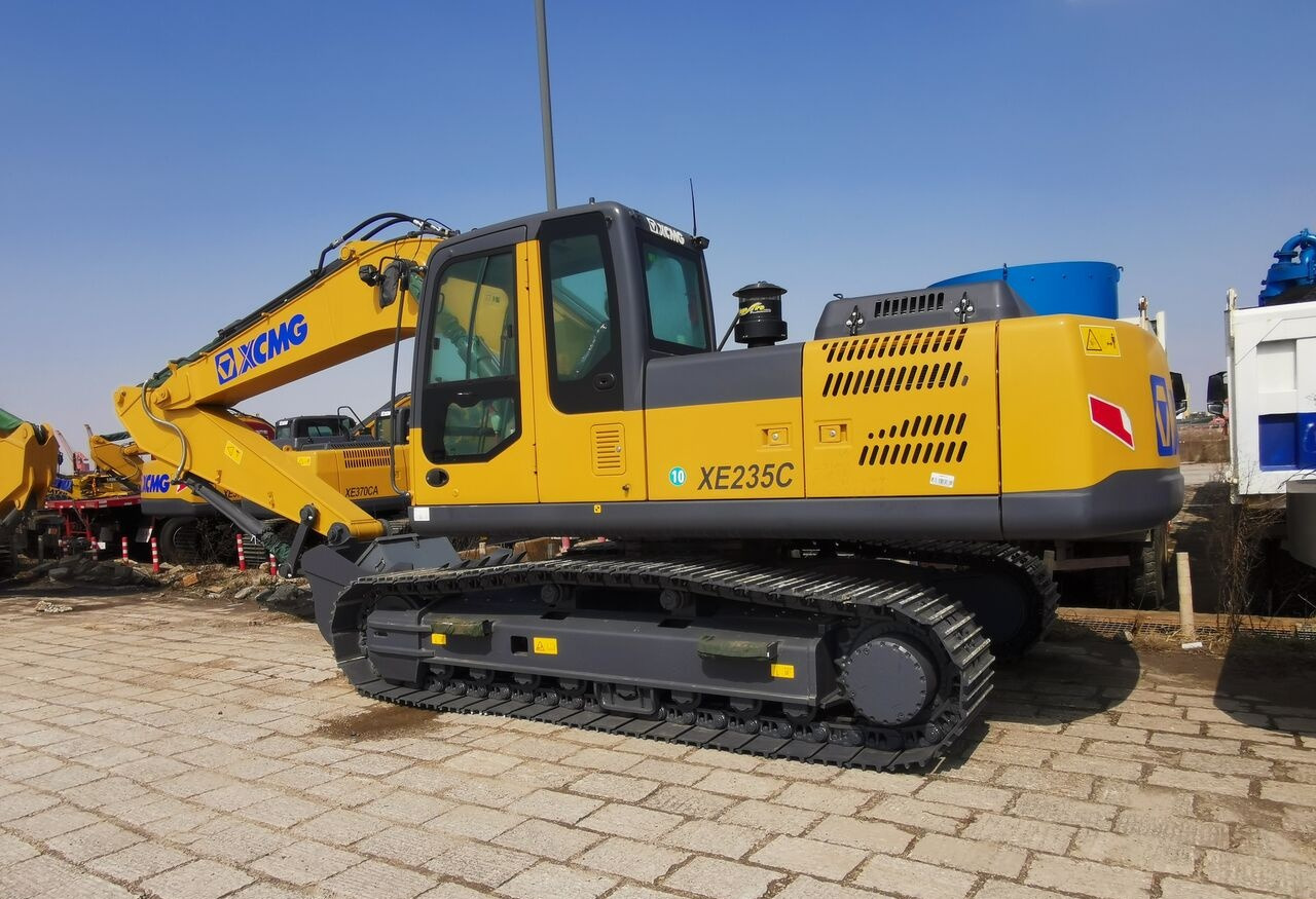 XCMG XE235C - Escavadora de rastos: foto 1 XCMG XE235C - Escavadora de rastos: foto 1