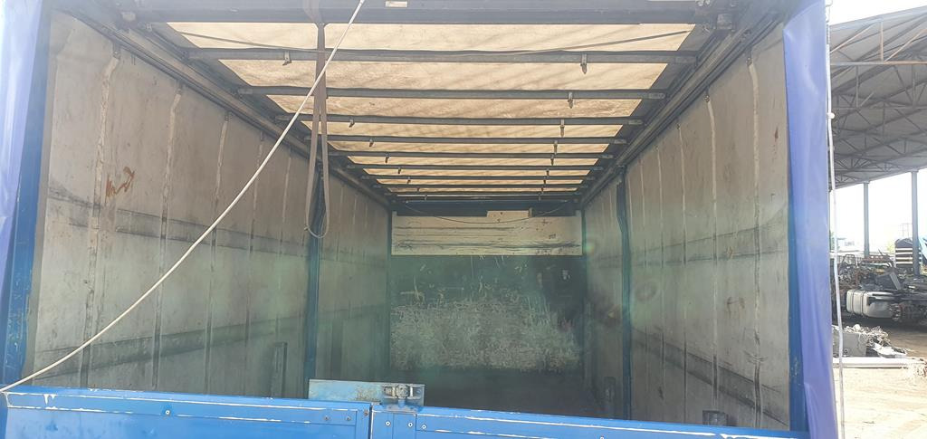 7.20m LENGTH X 2.15m HEIGHT X 2.45m WIDTH - Toldo carroçaria: foto 4 7.20m LENGTH X 2.15m HEIGHT X 2.45m WIDTH - Toldo carroçaria: foto 4