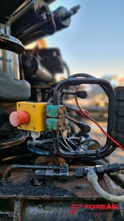 Grua para camião HIAB 245 E-4 WITH RADIO CONTROL: foto 11