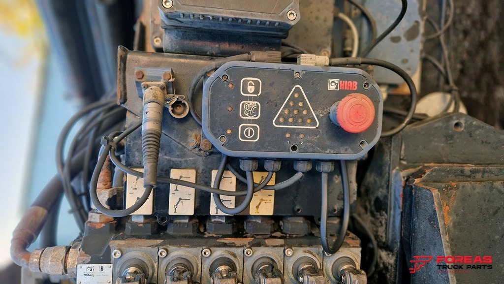 Grua para camião HIAB 245 E-4 WITH RADIO CONTROL: foto 8