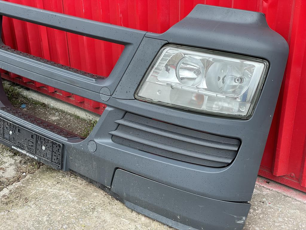 MAN TGS - 81.41610.0566 - Para-choque por Camião: foto 2 MAN TGS - 81.41610.0566 - Para-choque por Camião: foto 2