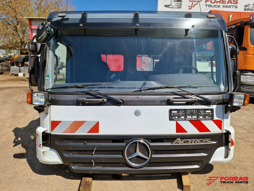 MERCEDES ACTROS MP2 MEDIUM - Cabine: foto 2 MERCEDES ACTROS MP2 MEDIUM - Cabine: foto 2