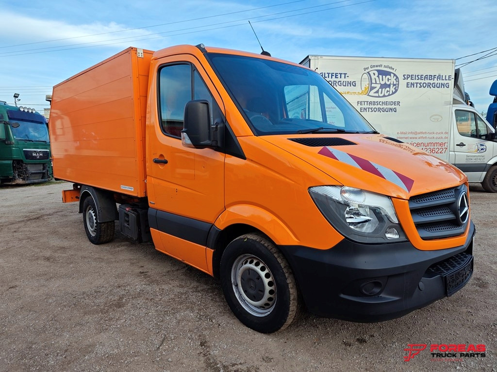 MERCEDES-BENZ 311 – TIPPER – RIGHT HAND DRIVE (RHD) - Carrinha basculante: foto 4 MERCEDES-BENZ 311 – TIPPER – RIGHT HAND DRIVE (RHD) - Carrinha basculante: foto 4