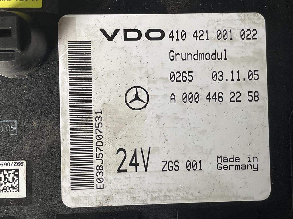 MERCEDES-BENZ ACTROS GRUNDMODUL - A 000 446 22 58 - Fusível por Camião: foto 3 MERCEDES-BENZ ACTROS GRUNDMODUL - A 000 446 22 58 - Fusível por Camião: foto 3