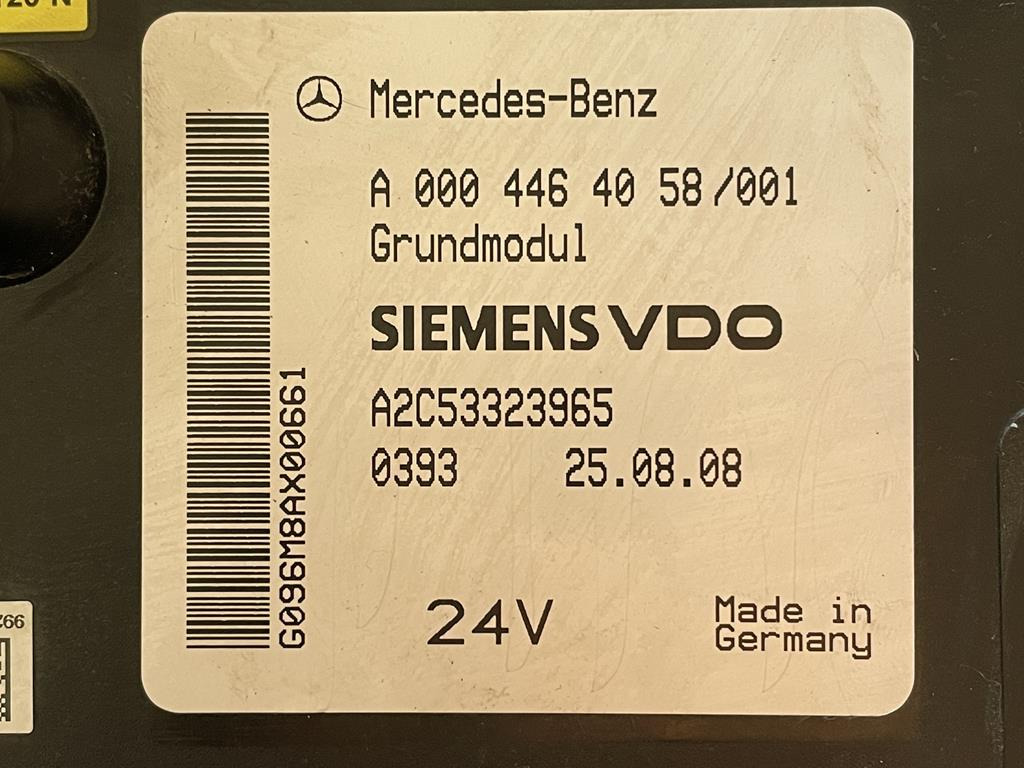 MERCEDES-BENZ ACTROS GRUNDMODUL - A 000 446 40 58 - Fusível por Camião: foto 3 MERCEDES-BENZ ACTROS GRUNDMODUL - A 000 446 40 58 - Fusível por Camião: foto 3