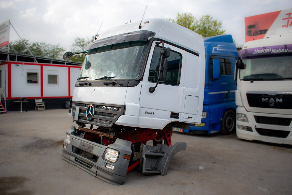 MERCEDES-BENZ ACTROS MP2 LARGE (MEGA) - Cabine por Camião: foto 1 MERCEDES-BENZ ACTROS MP2 LARGE (MEGA) - Cabine por Camião: foto 1
