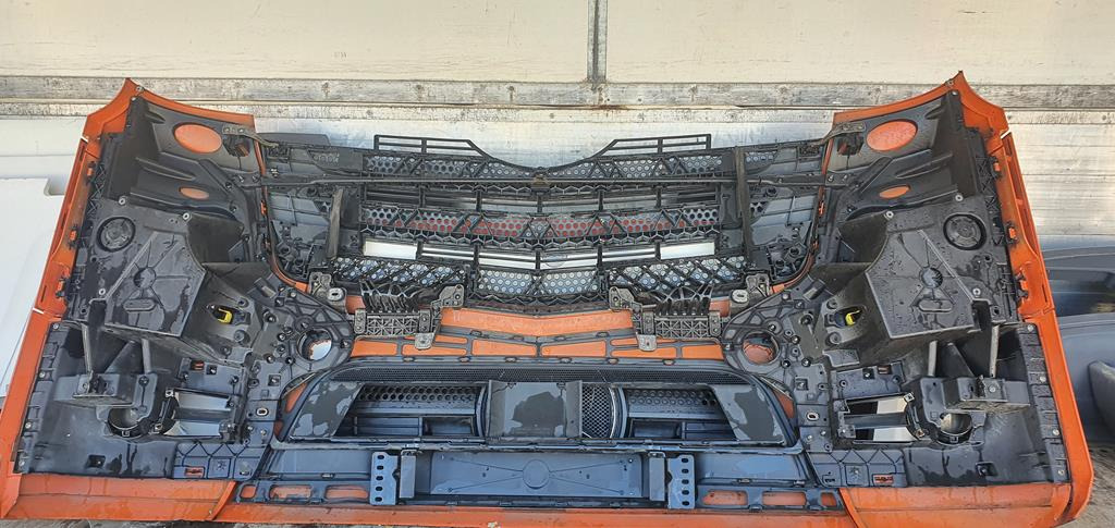 MERCEDES-BENZ ACTROS MP4 - Para-choque por Camião: foto 5 MERCEDES-BENZ ACTROS MP4 - Para-choque por Camião: foto 5