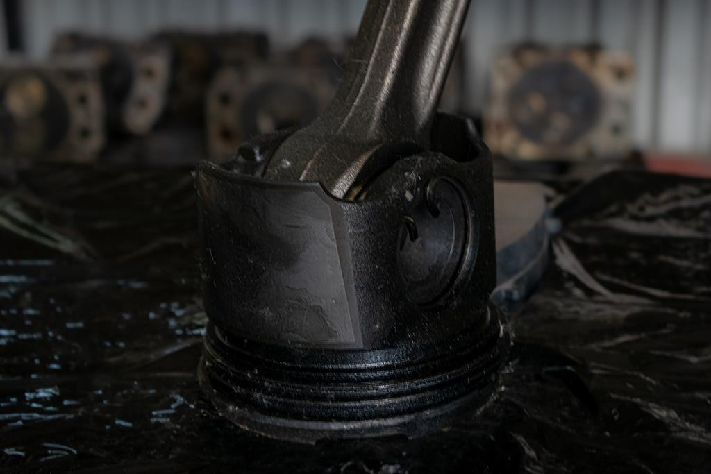 MERCEDES-BENZ ACTROS PISTON WITH CONNECTING ROD EURO VI FOR ENGINE CODE ΟΜ 471 - Biela por Camião: foto 2 MERCEDES-BENZ ACTROS PISTON WITH CONNECTING ROD EURO VI FOR ENGINE CODE ΟΜ 471 - Biela por Camião: foto 2