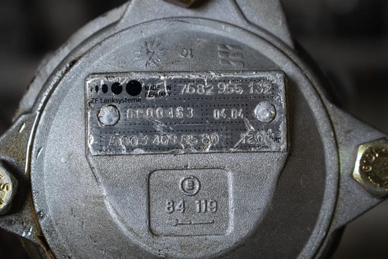 MERCEDES-BENZ ATEGO - 120 BAR - Bomba de direção por Camião: foto 4 MERCEDES-BENZ ATEGO - 120 BAR - Bomba de direção por Camião: foto 4