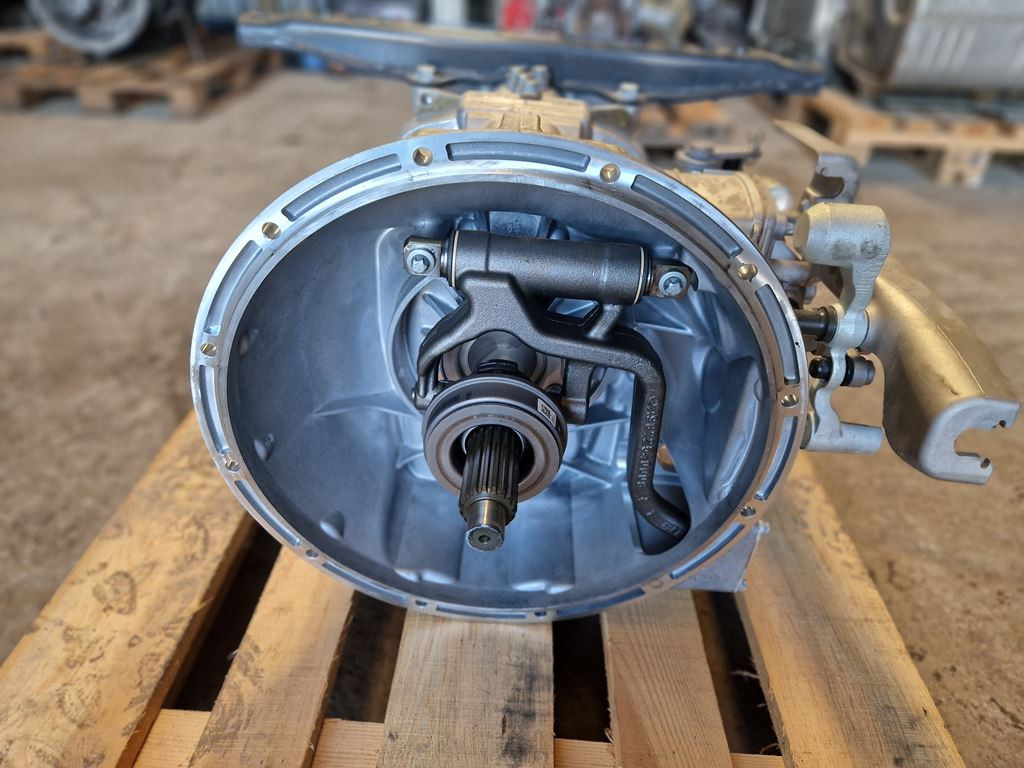 MERCEDES-BENZ ATEGO G 70-6 / 712614 - Caixa de velocidade por Camião: foto 2 MERCEDES-BENZ ATEGO G 70-6 / 712614 - Caixa de velocidade por Camião: foto 2