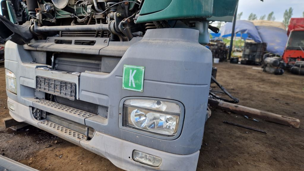 MERCEDES-BENZ AXOR - Para-choque por Camião: foto 2 MERCEDES-BENZ AXOR - Para-choque por Camião: foto 2