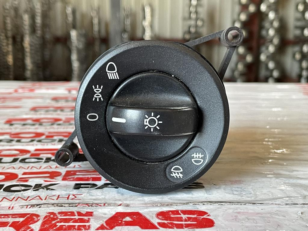 MERCEDES-BENZ LIGHT SWITCH - 001 545 2704 - Sistema elétrico por Camião: foto 1 MERCEDES-BENZ LIGHT SWITCH - 001 545 2704 - Sistema elétrico por Camião: foto 1