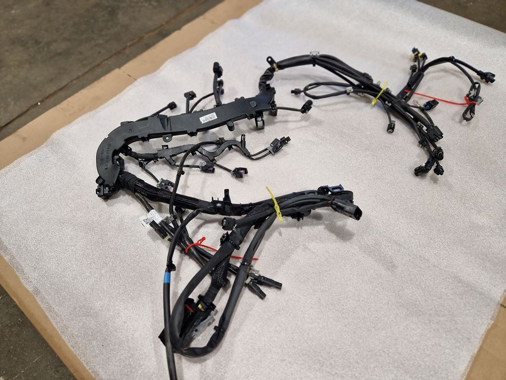MERCEDES-BENZ SPRINTER OM 651 - A 651 159 2525 - Cables/ Wire harness por Camião: foto 5 MERCEDES-BENZ SPRINTER OM 651 - A 651 159 2525 - Cables/ Wire harness por Camião: foto 5