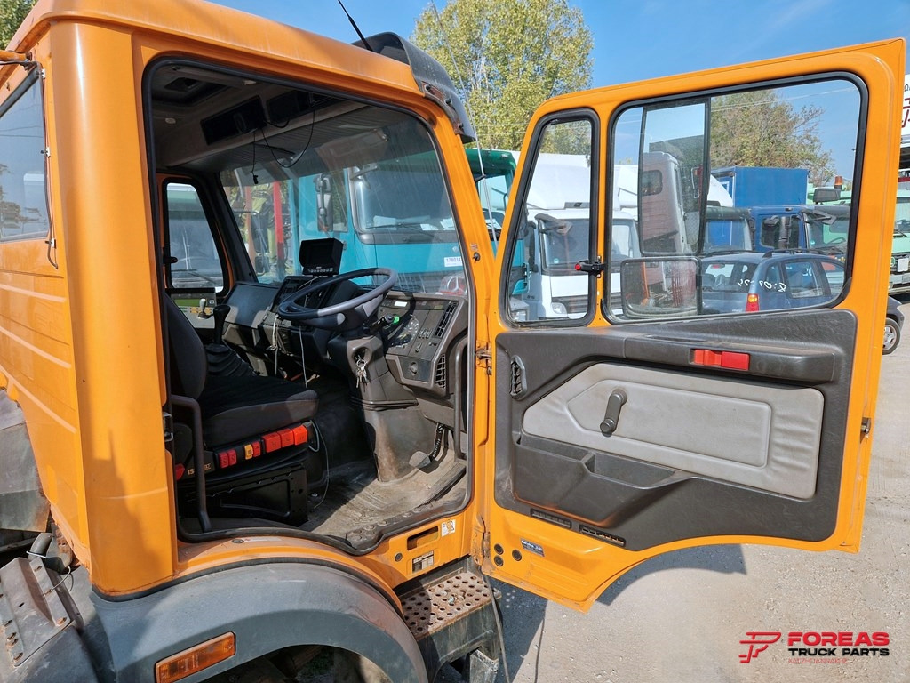 MERCEDES SK - SMALL - RIGHT HAND DRIVE - Cabine: foto 5 MERCEDES SK - SMALL - RIGHT HAND DRIVE - Cabine: foto 5