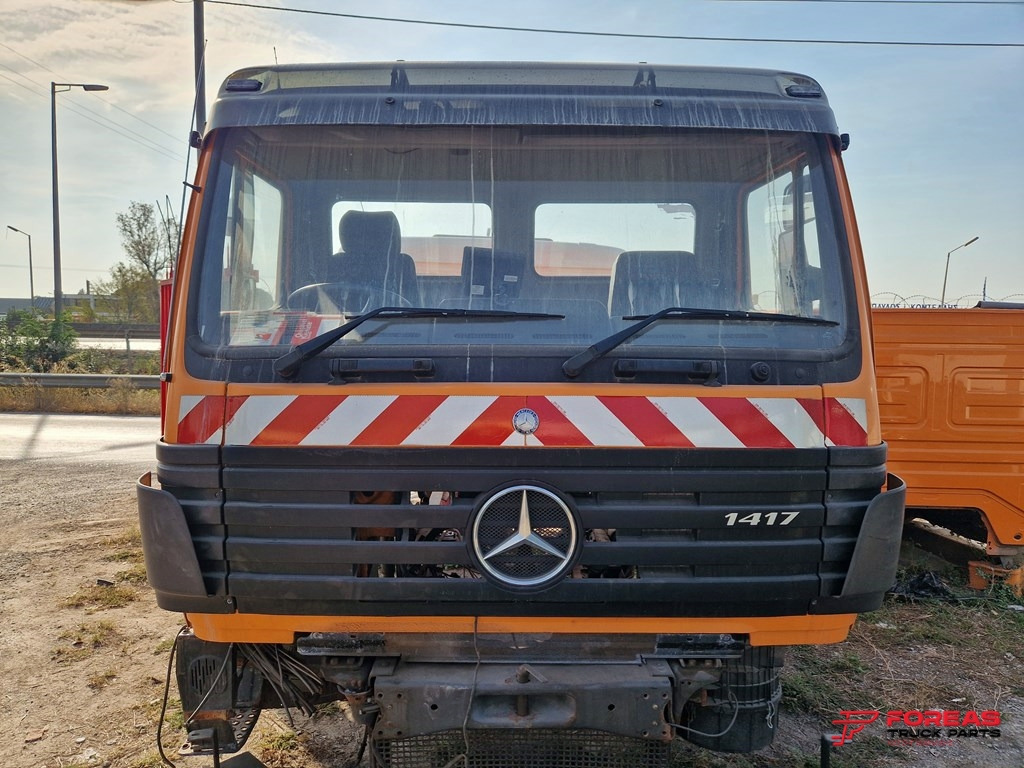 MERCEDES SK - SMALL - RIGHT HAND DRIVE - Cabine: foto 3 MERCEDES SK - SMALL - RIGHT HAND DRIVE - Cabine: foto 3