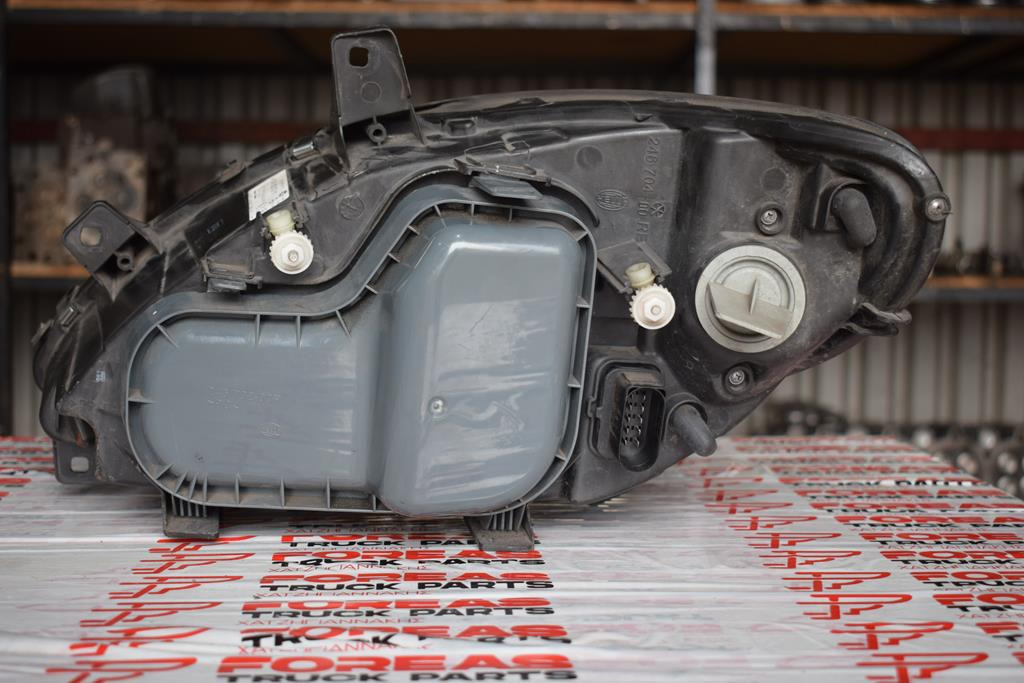 VITO 639 - PASSENGER - Farol dianteira por Camião: foto 4 VITO 639 - PASSENGER - Farol dianteira por Camião: foto 4