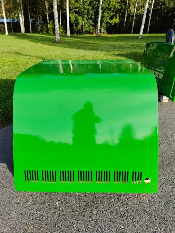 John Deere Hoods For D-serie machines - Capô por Máquina agrícola: foto 3 John Deere Hoods For D-serie machines - Capô por Máquina agrícola: foto 3